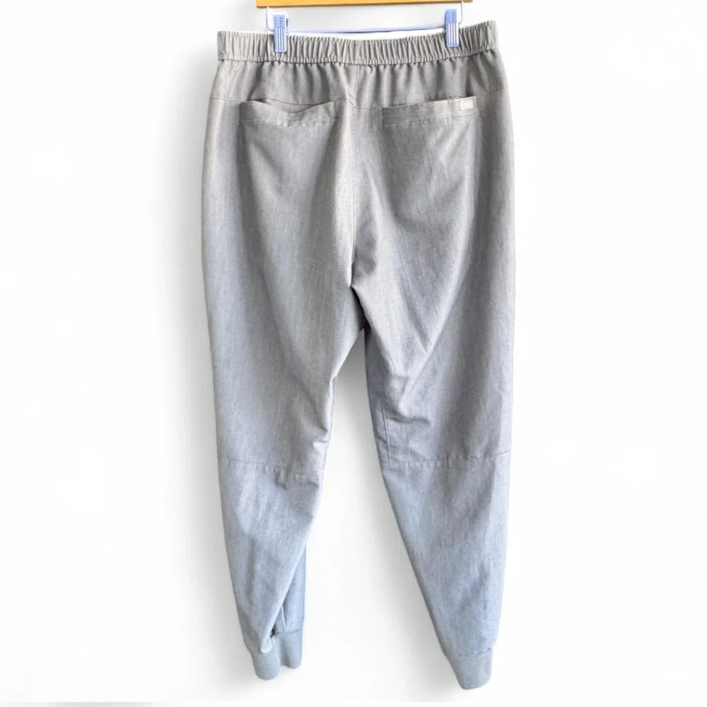 Figs Men's Gray Jogger Sweatpants with Drawstring